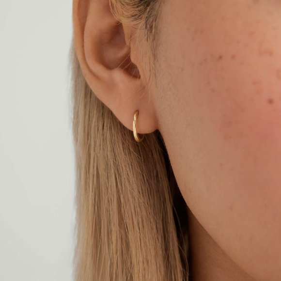 Mejuri Jewelry - Mejuri 14K Gold Huggie Hoop Earrings